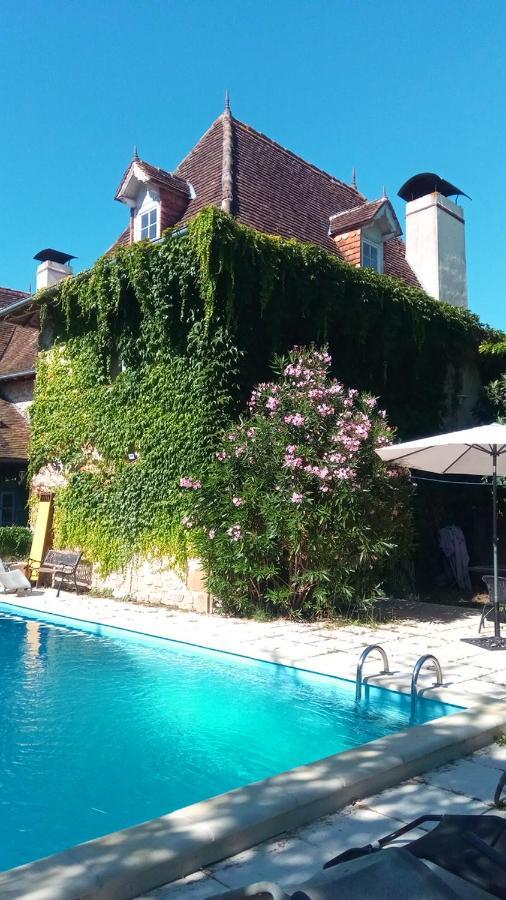 Maison Grandes Chambres Avec Cuisine -Jardin -Terrasse-Bbq Bastanes Esterno foto