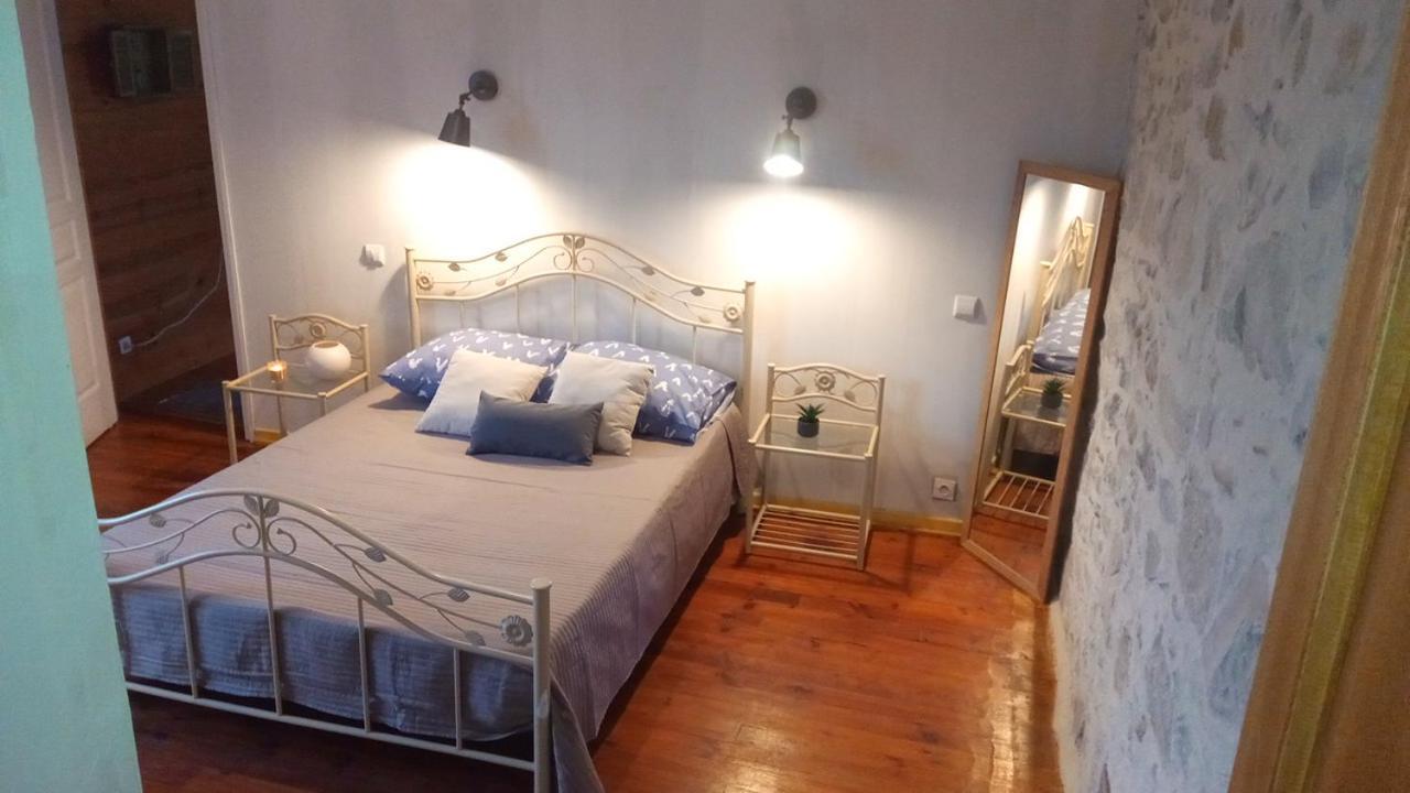 Maison Grandes Chambres Avec Cuisine -Jardin -Terrasse-Bbq Bastanes Esterno foto