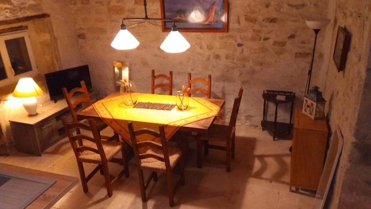 Maison Grandes Chambres Avec Cuisine -Jardin -Terrasse-Bbq Bastanes Esterno foto